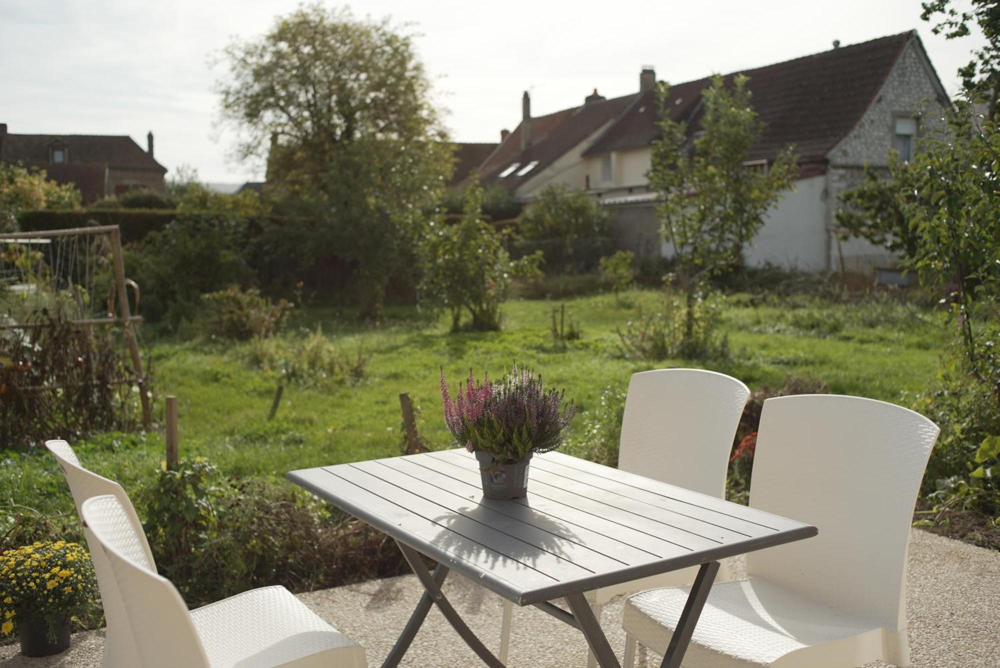 Les Jardins De Felicie Villa Poses Kültér fotó